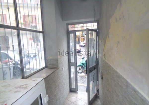 locale commerciale in affitto a Marano di Napoli in zona Centro Città