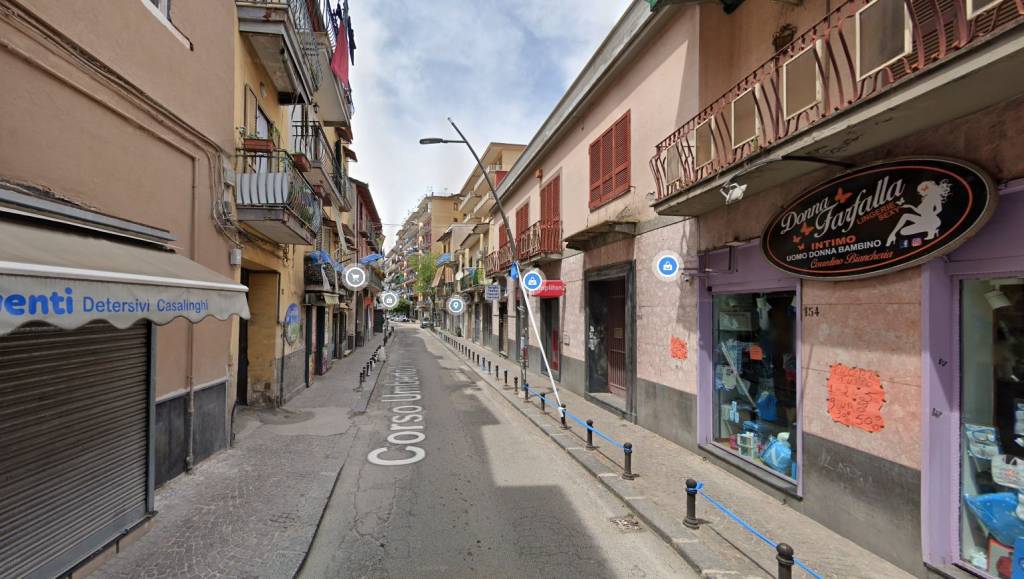 negozio in affitto a Marano di Napoli in zona Centro Città