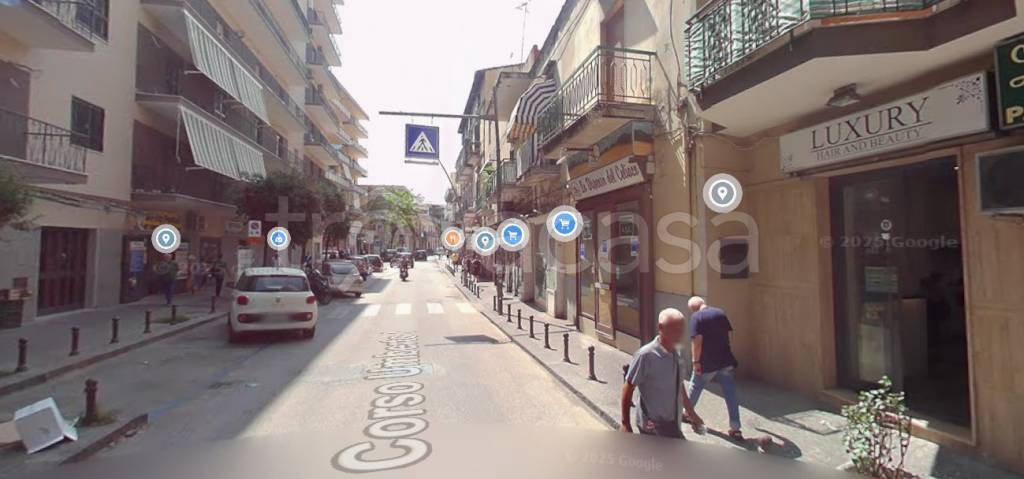 negozio in affitto a Marano di Napoli in zona Centro Città