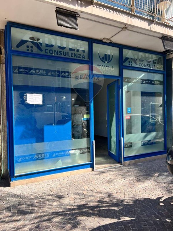 locale commerciale in affitto a Marano di Napoli in zona Centro Città