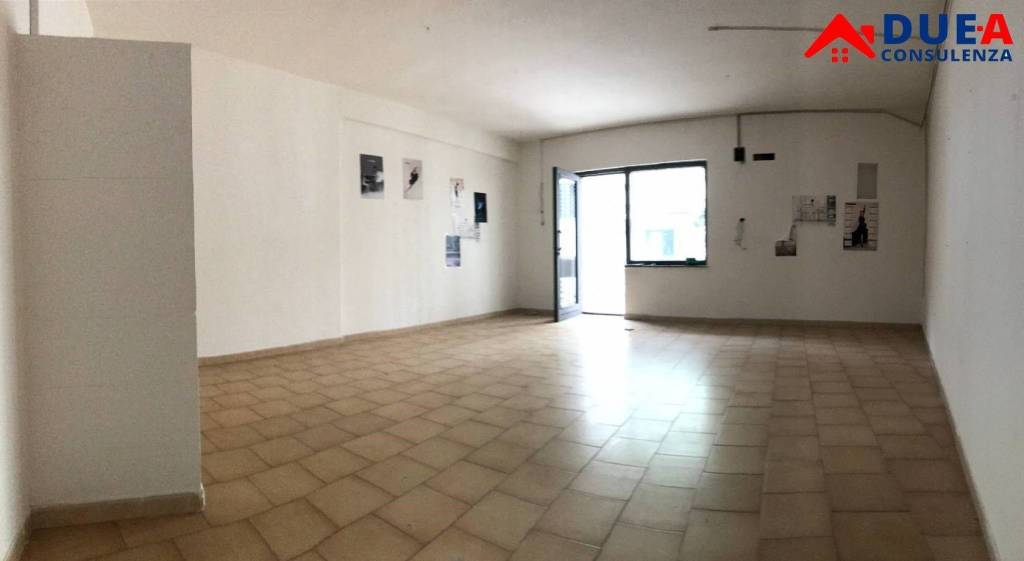 negozio in affitto a Marano di Napoli