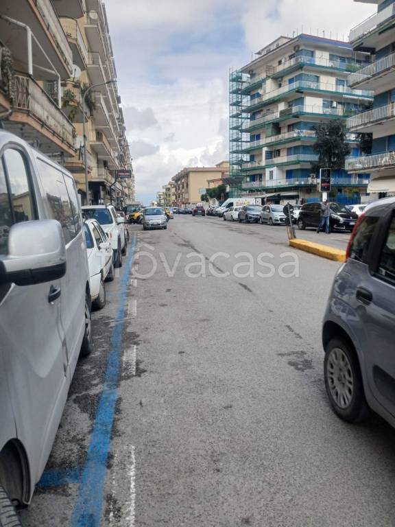negozio in affitto a Marano di Napoli