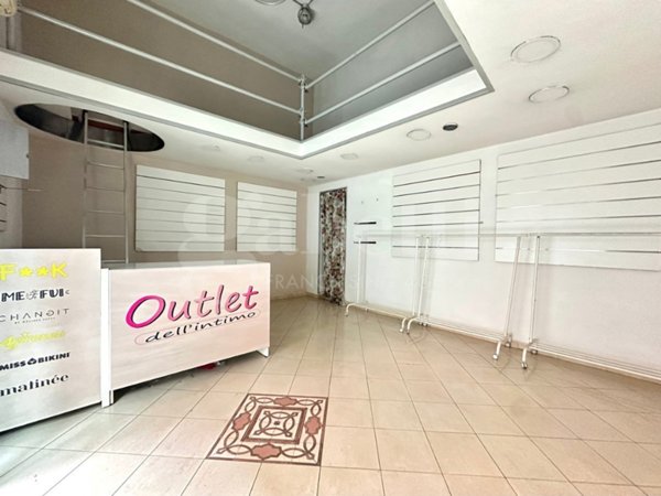 locale commerciale in affitto a Marano di Napoli