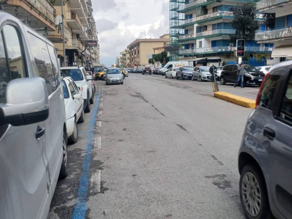 negozio in affitto a Marano di Napoli