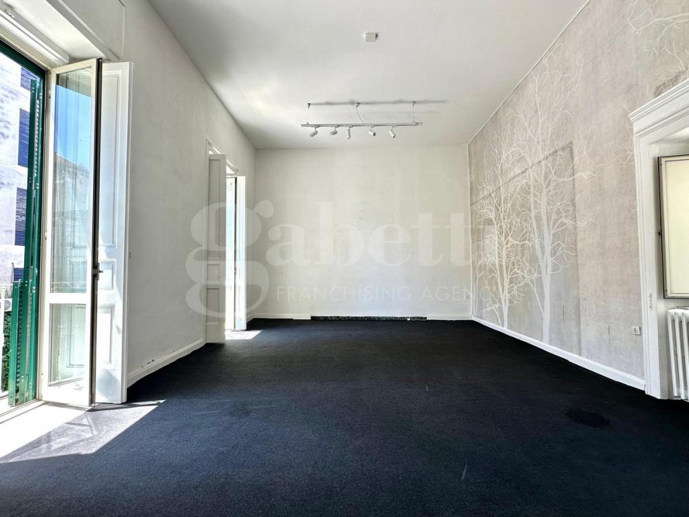 ufficio in affitto a Marano di Napoli in zona Centro Città