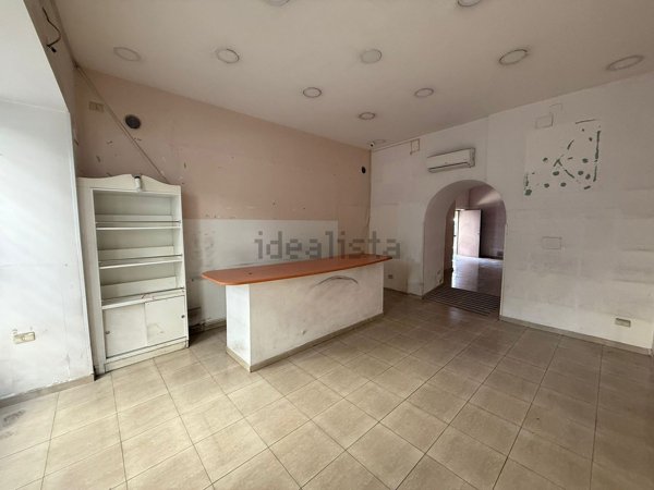 locale commerciale in affitto a Marano di Napoli in zona Centro Città