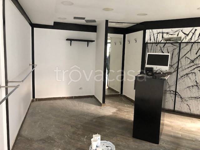 locale commerciale in affitto a Marano di Napoli in zona Centro Città