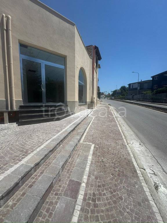 negozio in affitto a Marano di Napoli in zona San Rocco