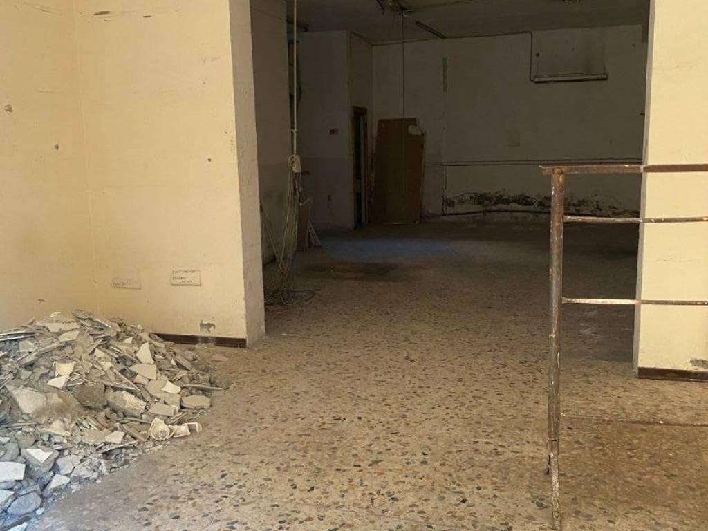 negozio in affitto a Marano di Napoli in zona Centro Città