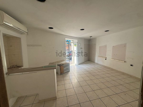 locale commerciale in affitto a Marano di Napoli in zona Centro Città