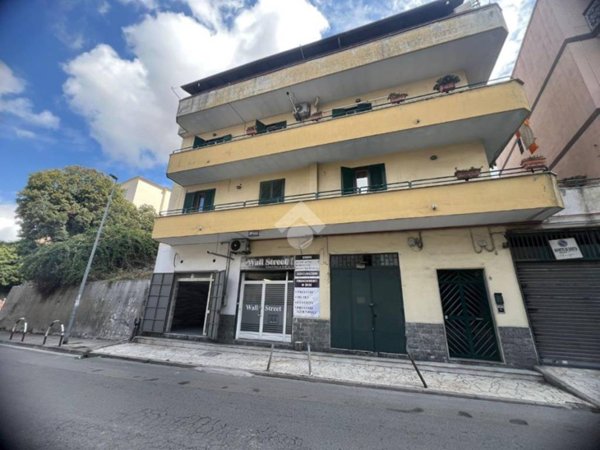 negozio in affitto a Marano di Napoli