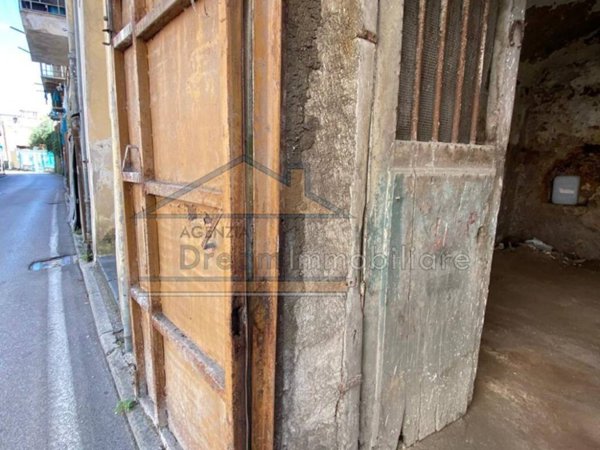 locale commerciale in affitto a Marano di Napoli