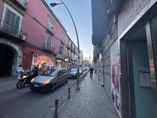 locale commerciale in affitto a Marano di Napoli in zona Centro Città