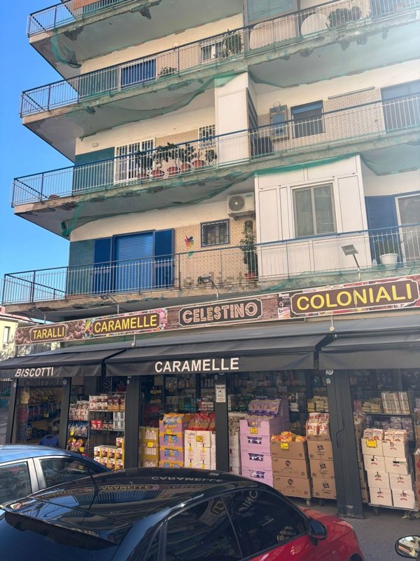 negozio in affitto a Marano di Napoli