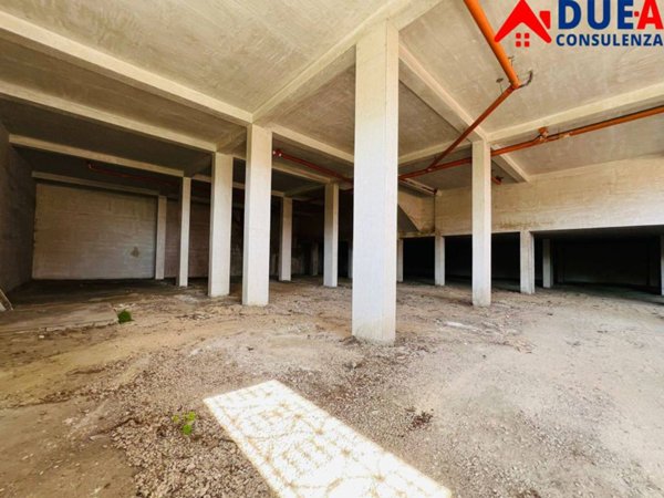 negozio in affitto a Marano di Napoli