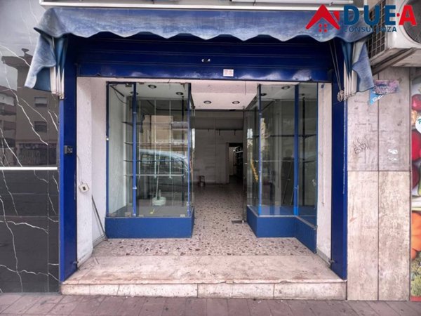 negozio in affitto a Marano di Napoli