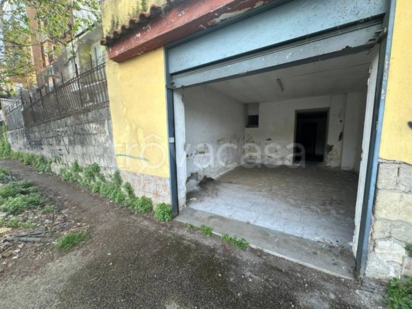 locale commerciale in affitto a Marano di Napoli