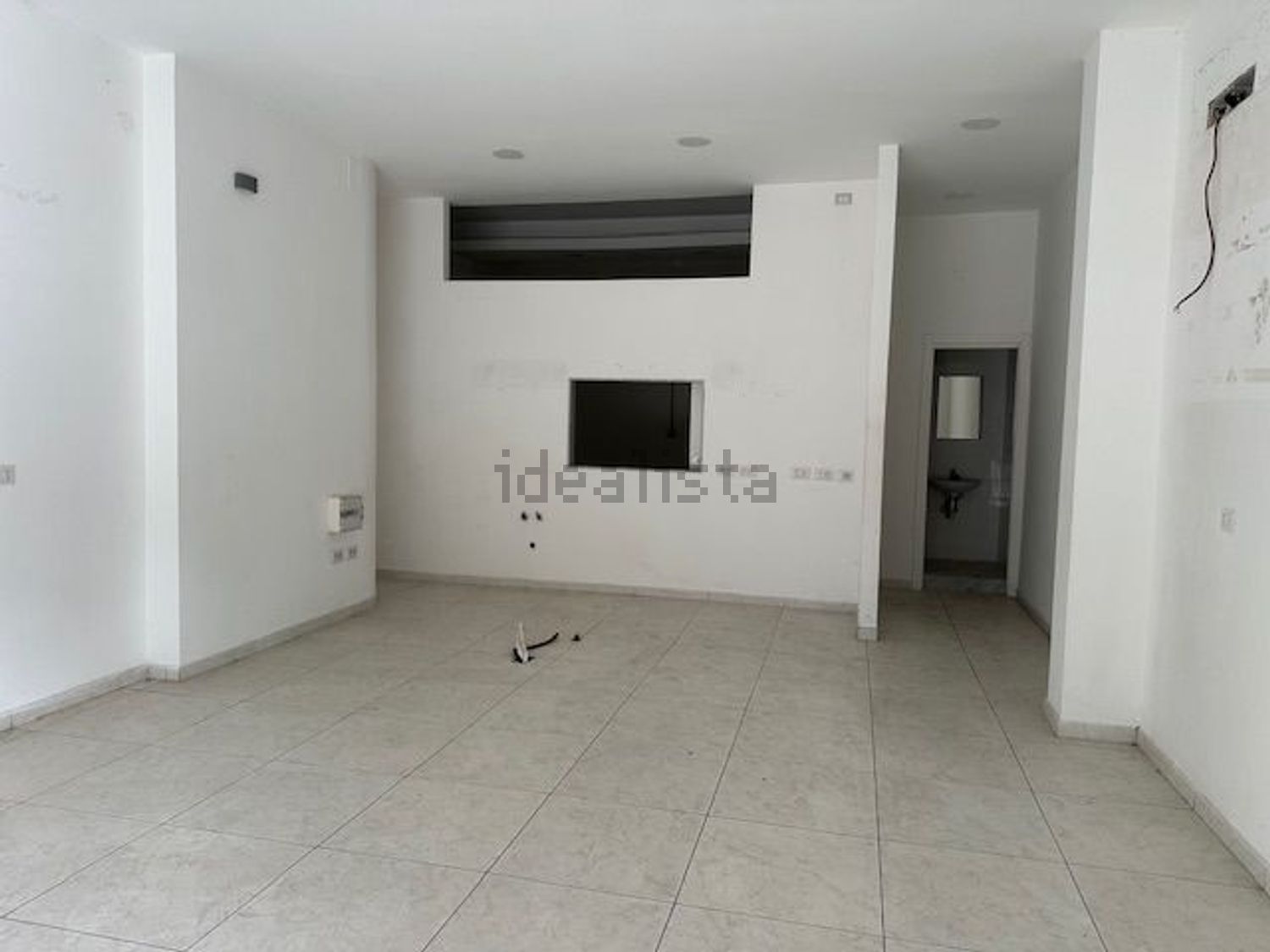 locale commerciale in affitto a Marano di Napoli