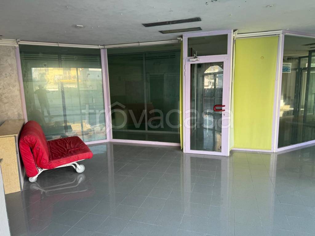 negozio in affitto a Marano di Napoli