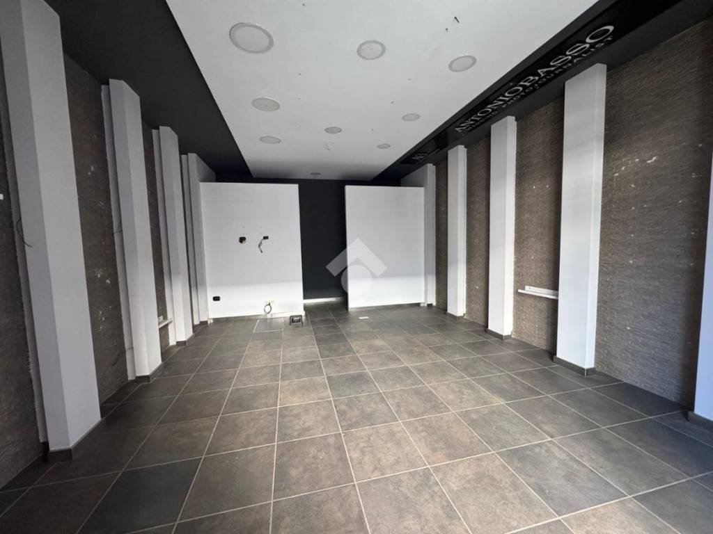 negozio in affitto a Marano di Napoli