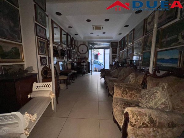 negozio in affitto a Marano di Napoli in zona Centro Città