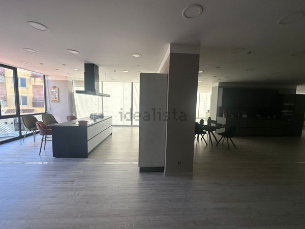 locale commerciale in affitto a Marano di Napoli in zona San Rocco