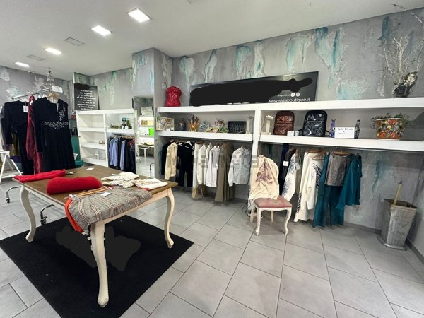 locale commerciale in affitto a Marano di Napoli in zona Centro Città