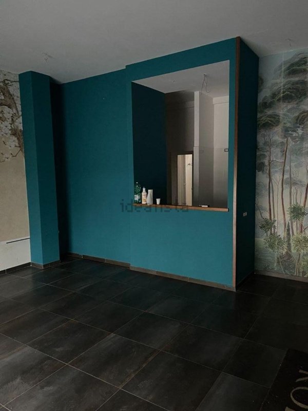 locale commerciale in affitto a Marano di Napoli