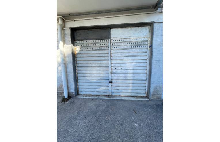 negozio in affitto a Marano di Napoli