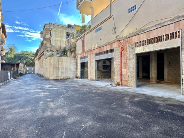box auto in affitto a Marano di Napoli