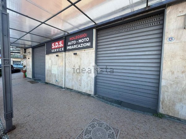locale commerciale in affitto a Marano di Napoli