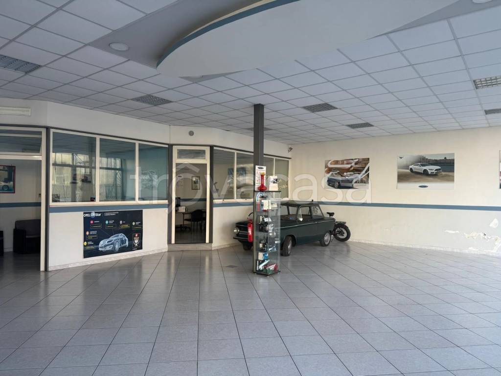 negozio in affitto a Marano di Napoli