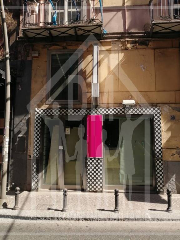 negozio in affitto a Marano di Napoli in zona Centro Città