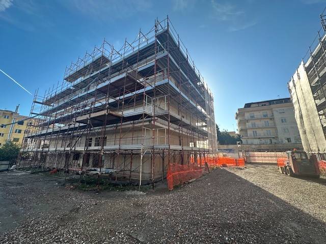 negozio in affitto a Marano di Napoli