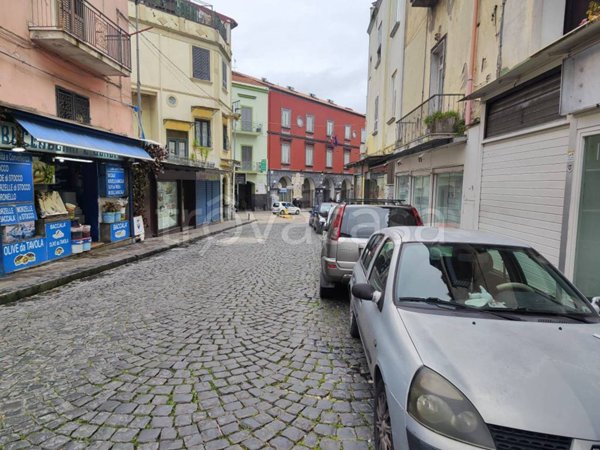 negozio in affitto a Marano di Napoli in zona Centro Città