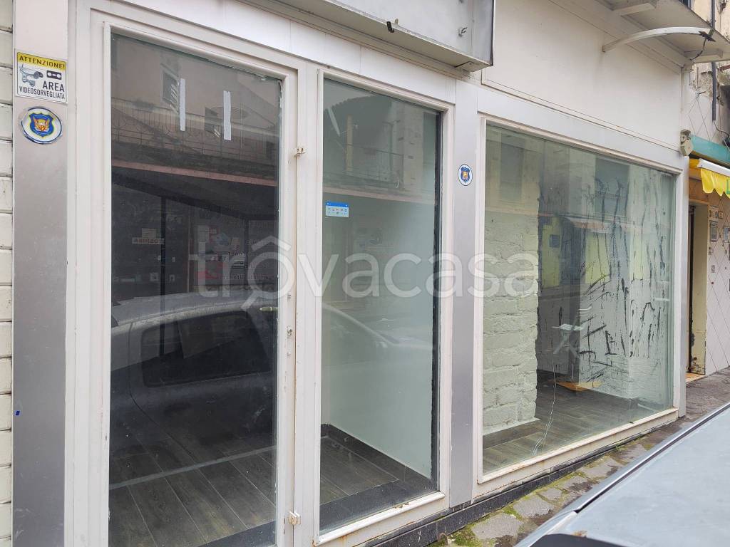 negozio in affitto a Marano di Napoli in zona Centro Città