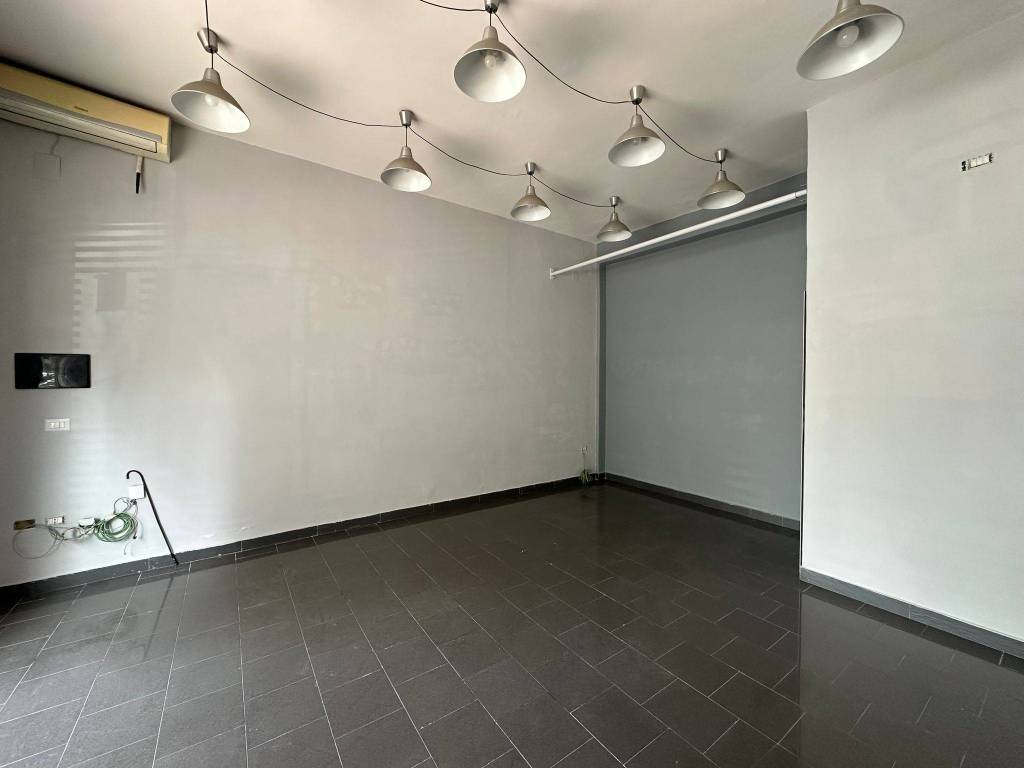 negozio in affitto a Marano di Napoli