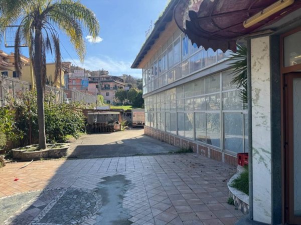 negozio in affitto a Marano di Napoli in zona Centro Città