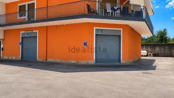 locale commerciale in affitto a Marano di Napoli
