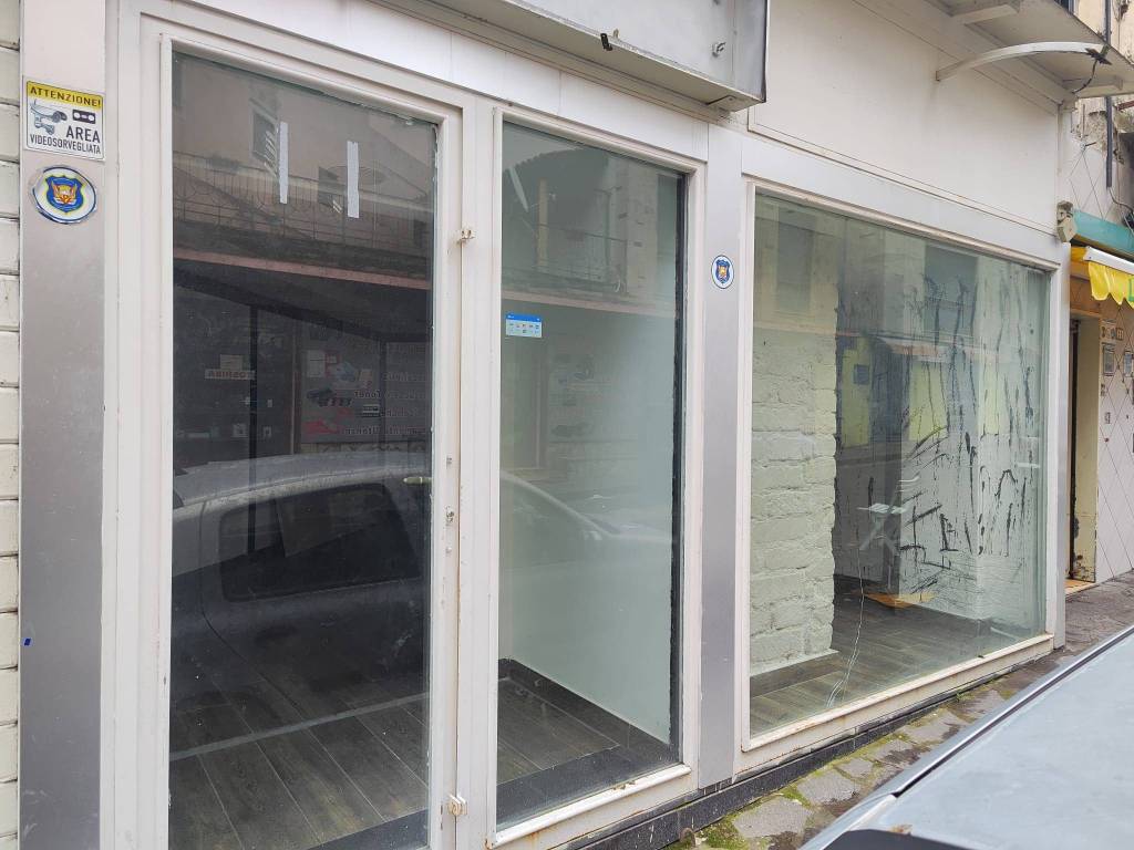 negozio in affitto a Marano di Napoli