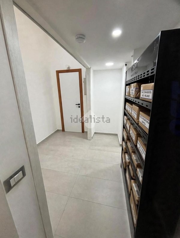 locale commerciale in affitto a Marano di Napoli
