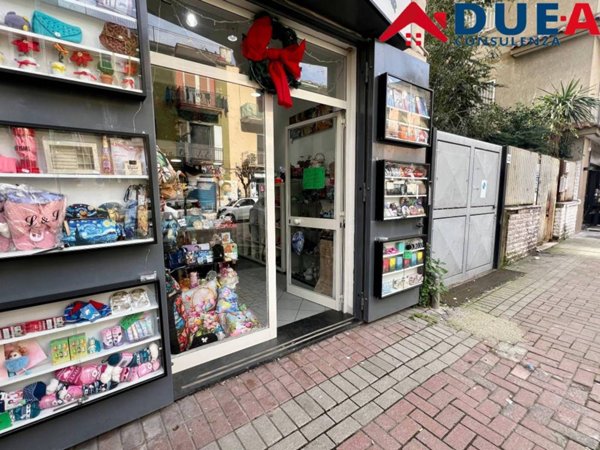 locale commerciale in affitto a Marano di Napoli