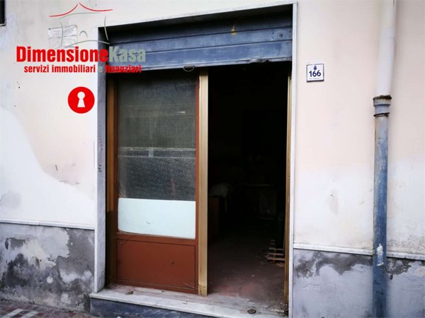 locale commerciale in affitto a Mariglianella