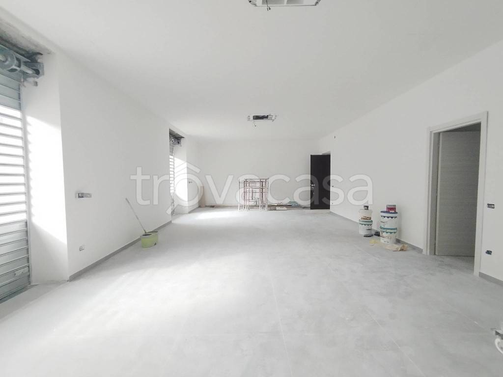 negozio in affitto a Mariglianella