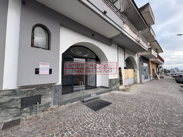 locale commerciale in affitto a Mariglianella