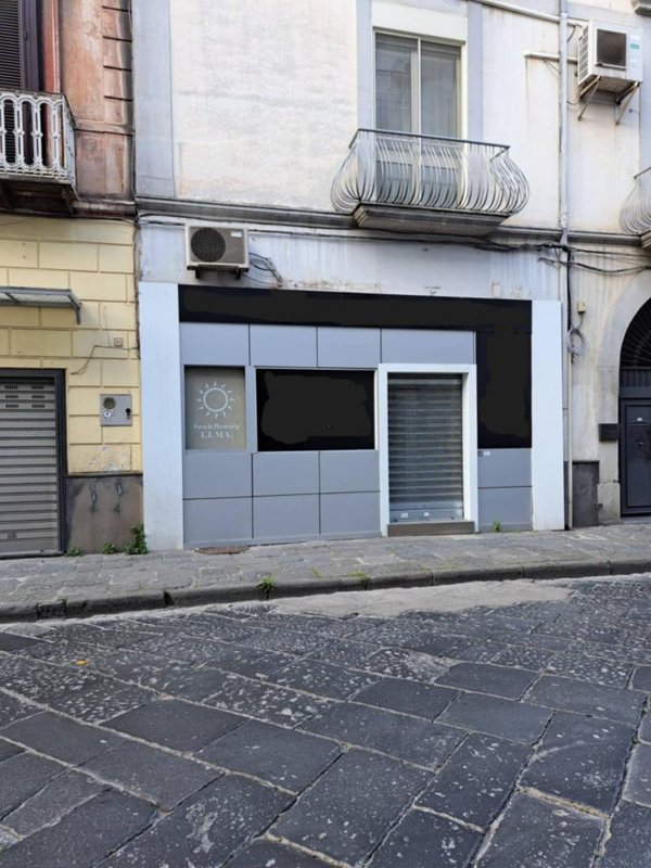 locale commerciale in affitto a Marigliano