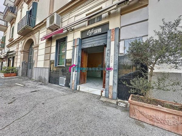 locale commerciale in affitto a Marigliano