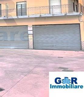 negozio in affitto a Marigliano
