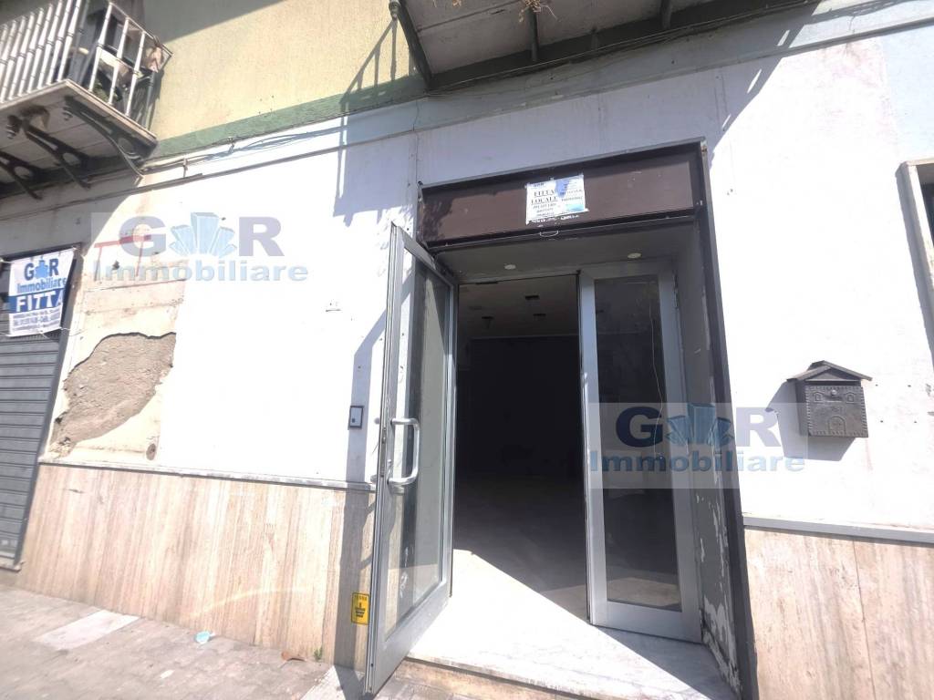 negozio in affitto a Marigliano