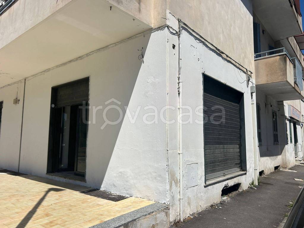 negozio in affitto a Marigliano